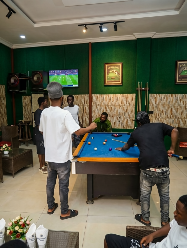 Crafting Captivating Headlines: Your awesome post title goes here